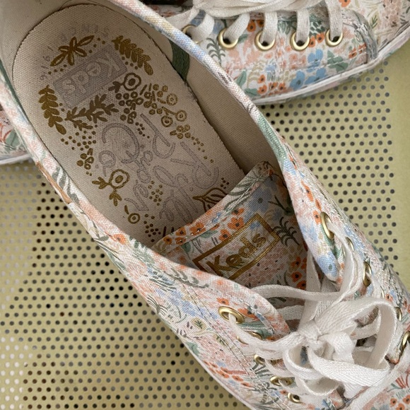 Rifle Paper Co Garden Flower Keds - Picture 5 of 5